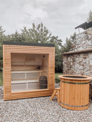 🔥 Cube Premium – sauna, která se stane srdcem vaší zahrady. Minimalistický design, kvalitní řemeslné zpracování a...